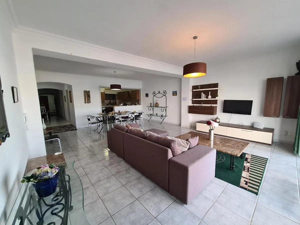 Apartment Spacious Seafront Apt Next To Sliema-Valeta Ferry