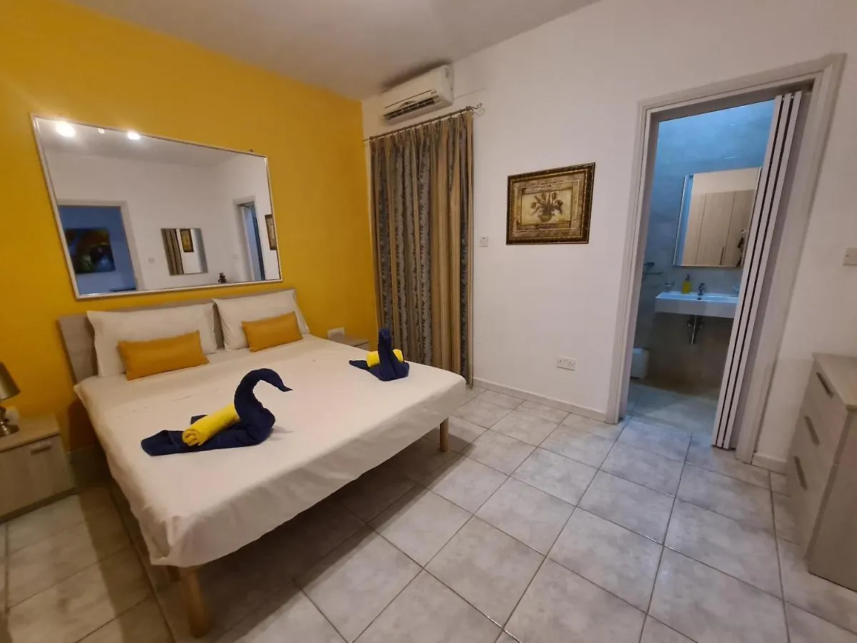 Spacious Seafront Apt Next To Sliema-Valeta Ferry Sliema